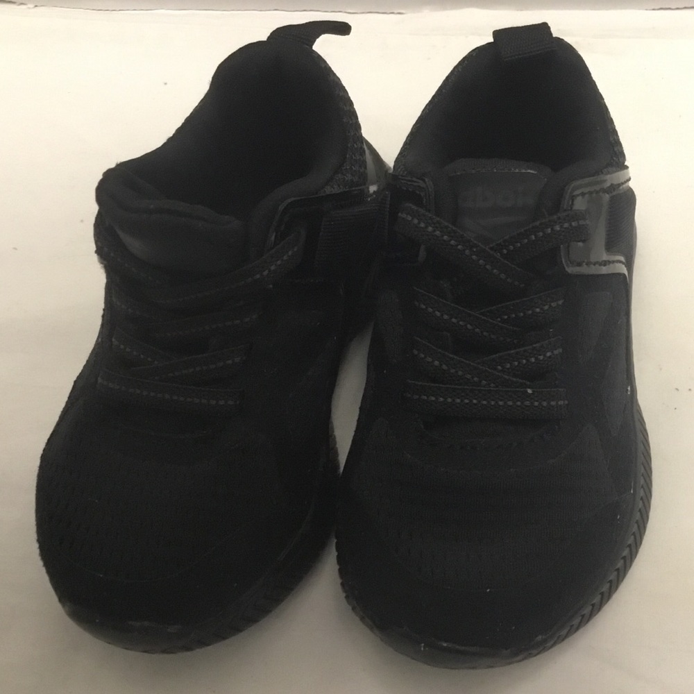 Reebok sneakers baby size 5K
